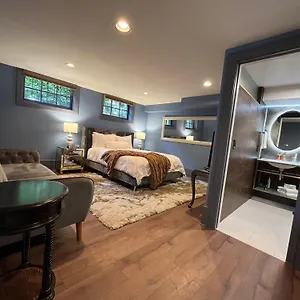 Apartment Dougan, Portland